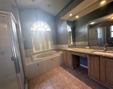 8839 Greenleaf Court - Photo Thumbnail 14