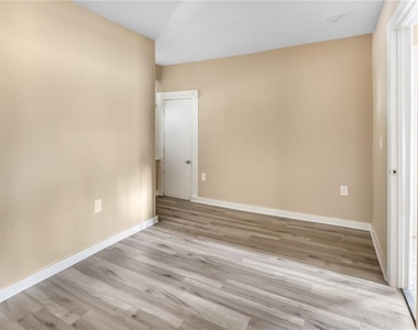 418 E Amelia Avenue - Photo Thumbnail 18