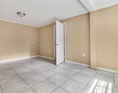 418 E Amelia Avenue - Photo Thumbnail 24