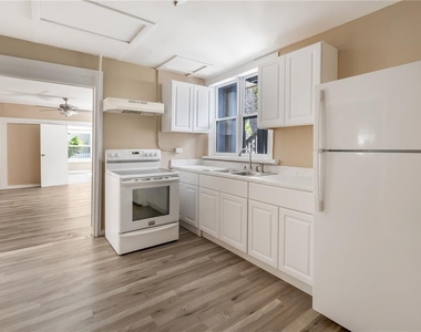 418 E Amelia Avenue - Photo Thumbnail 15