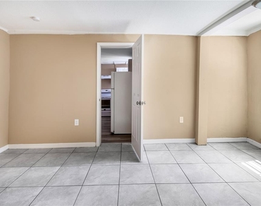 418 E Amelia Avenue - Photo Thumbnail 22