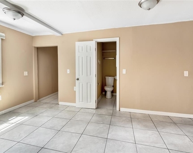 418 E Amelia Avenue - Photo Thumbnail 21