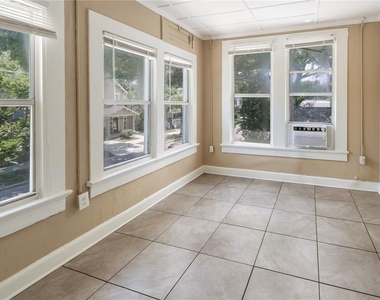 418 E Amelia Avenue - Photo Thumbnail 8