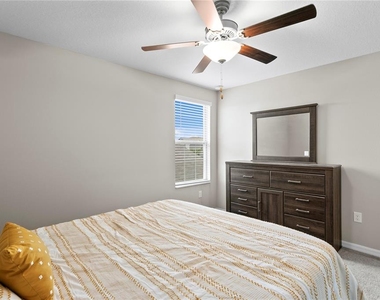 7109 Paradise Island Court - Photo Thumbnail 31
