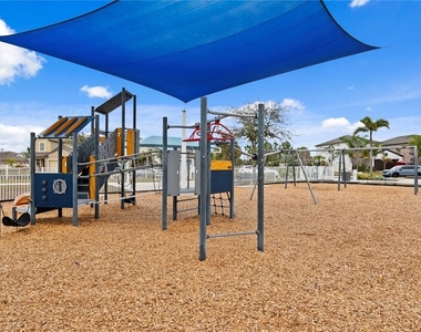 7109 Paradise Island Court - Photo Thumbnail 47