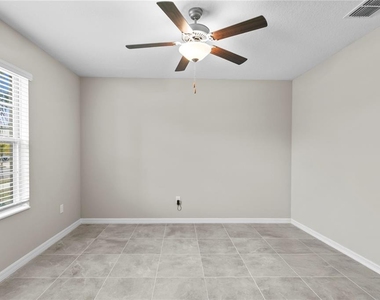 7109 Paradise Island Court - Photo Thumbnail 3