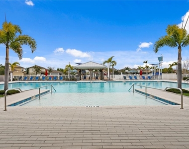 7109 Paradise Island Court - Photo Thumbnail 40