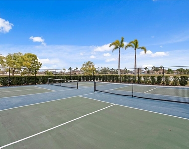 7109 Paradise Island Court - Photo Thumbnail 46