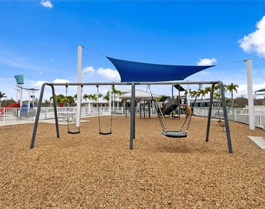 7109 Paradise Island Court - Photo Thumbnail 49