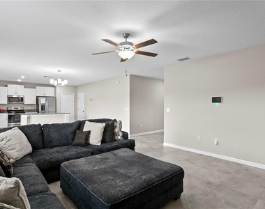 7109 Paradise Island Court - Photo Thumbnail 11