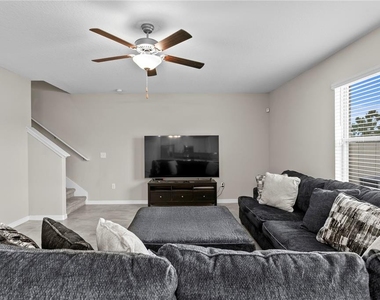 7109 Paradise Island Court - Photo Thumbnail 8