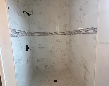 423 Churchill Court - Photo Thumbnail 11