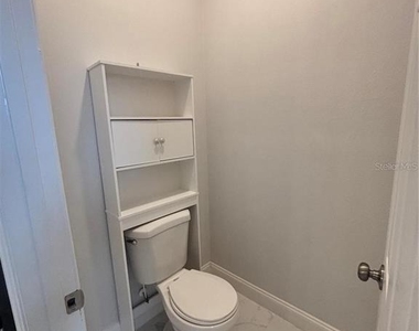 423 Churchill Court - Photo Thumbnail 10