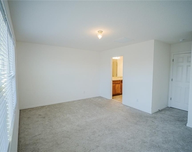 1284 Wispy Cypress Drive - Photo Thumbnail 14
