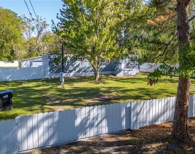 1605 8th Street - Photo Thumbnail 37