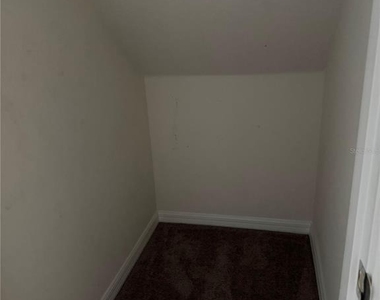 564 Meadow Bend Drive - Photo Thumbnail 11