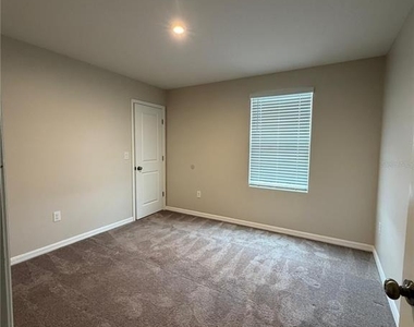 564 Meadow Bend Drive - Photo Thumbnail 20