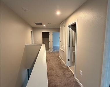 564 Meadow Bend Drive - Photo Thumbnail 18