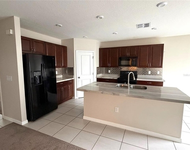 564 Meadow Bend Drive - Photo Thumbnail 5