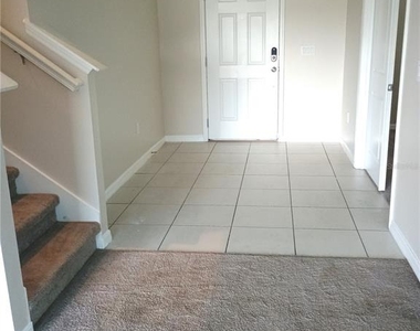 564 Meadow Bend Drive - Photo Thumbnail 3