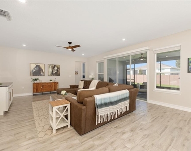 4342 Nw 55th Court - Photo Thumbnail 10