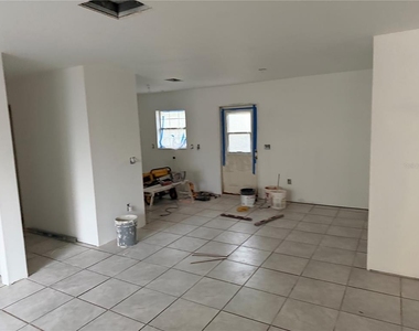 5907 Nw 64th Street - Photo Thumbnail 2
