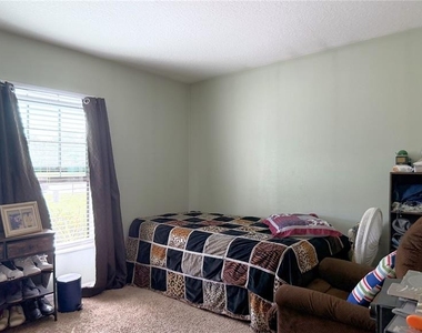 35901 Joewood Avenue - Photo Thumbnail 12