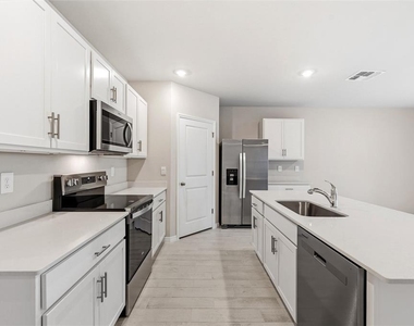 25222 Cadiz Drive - Photo Thumbnail 8