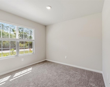 25222 Cadiz Drive - Photo Thumbnail 4