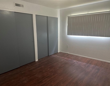 1000 Lake Of The Woods Boulevard - Photo Thumbnail 13