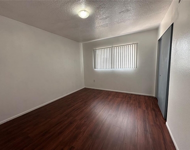 1000 Lake Of The Woods Boulevard - Photo Thumbnail 15