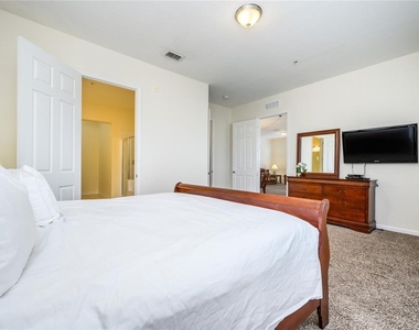4804 Cayview Avenue - Photo Thumbnail 31