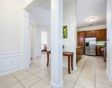 4804 Cayview Avenue - Photo Thumbnail 7