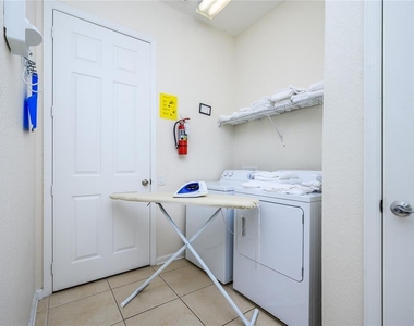 4804 Cayview Avenue - Photo Thumbnail 15