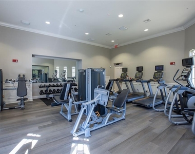 4804 Cayview Avenue - Photo Thumbnail 37
