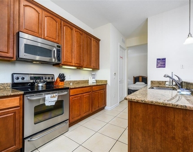 4804 Cayview Avenue - Photo Thumbnail 12