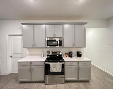 1543 Cross Prairie Parkway - Photo Thumbnail 12