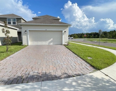 1543 Cross Prairie Parkway - Photo Thumbnail 4