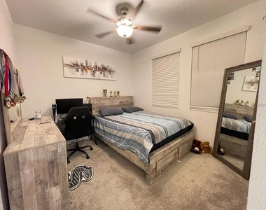1543 Cross Prairie Parkway - Photo Thumbnail 21