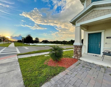 1543 Cross Prairie Parkway - Photo Thumbnail 2