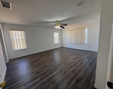 2616 Plumberry Avenue - Photo Thumbnail 17