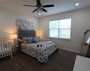 821 Land Avenue - Photo Thumbnail 6