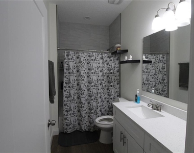 821 Land Avenue - Photo Thumbnail 20