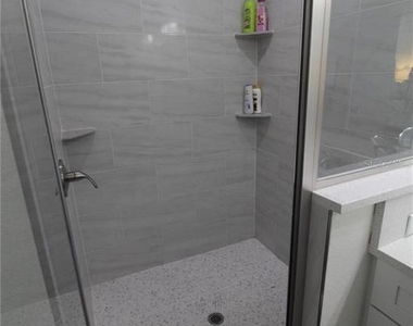 821 Land Avenue - Photo Thumbnail 13