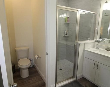 821 Land Avenue - Photo Thumbnail 14