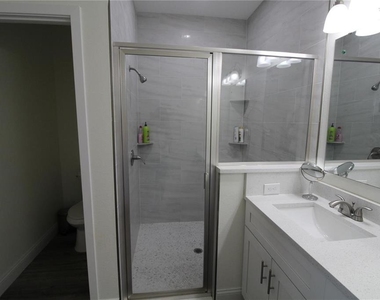 821 Land Avenue - Photo Thumbnail 12