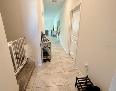 1742 Chatsworth Circle - Photo Thumbnail 5