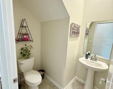 1742 Chatsworth Circle - Photo Thumbnail 6