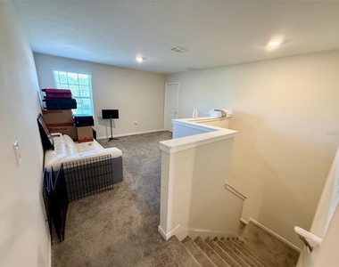 1742 Chatsworth Circle - Photo Thumbnail 7