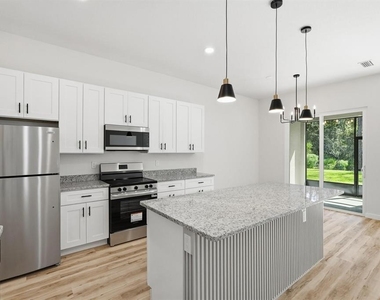 1 Fanshawe Lane - Photo Thumbnail 17
